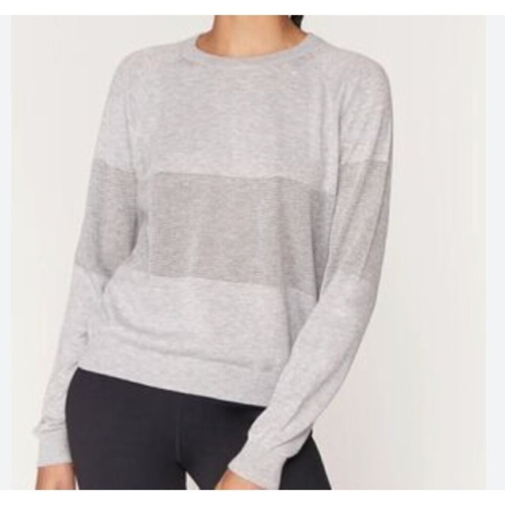 Spiritual Gangster On The Go Sweater Womens Medium Gray Crewneck Knit Pullover